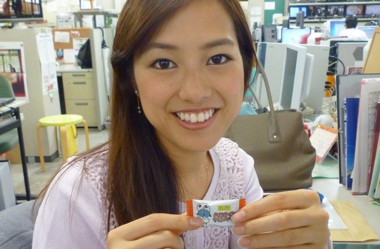 本谷育美アナが黒いと話題!かわいいが高校と大学とカップは?